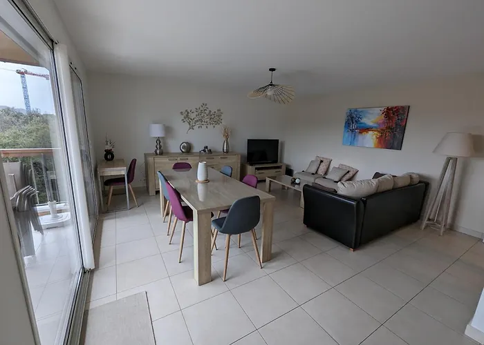 Les Terrasses De Vignola Apartamento *